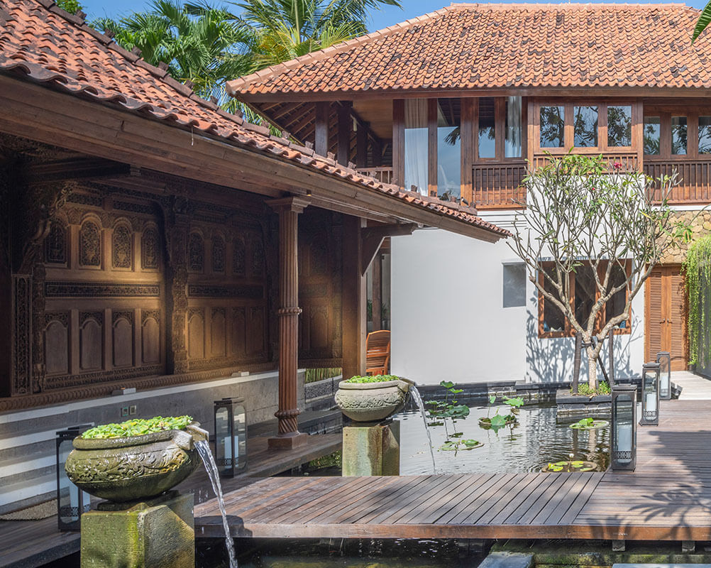 Des Indes I - Pathway to paradise